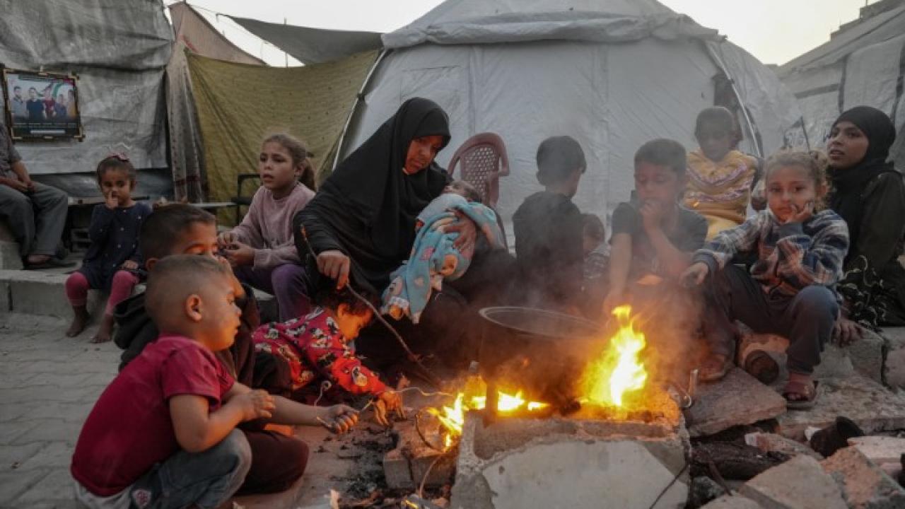 5 çocuğunu kaybedince 36 toruna bakıyor! Gazzeli n…