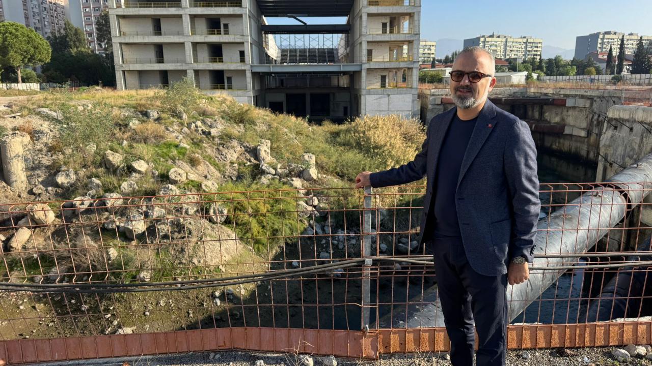 AK Partili Yıldız'dan atıl Mavişehir Opera Binası …