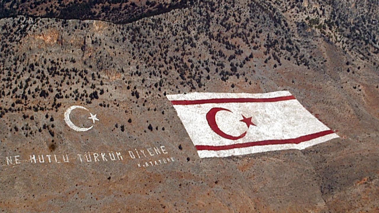 KKTC 42 yaşında! Bakan Ertuğruloğlu: 'Şaka olsun diye kurulmadı'