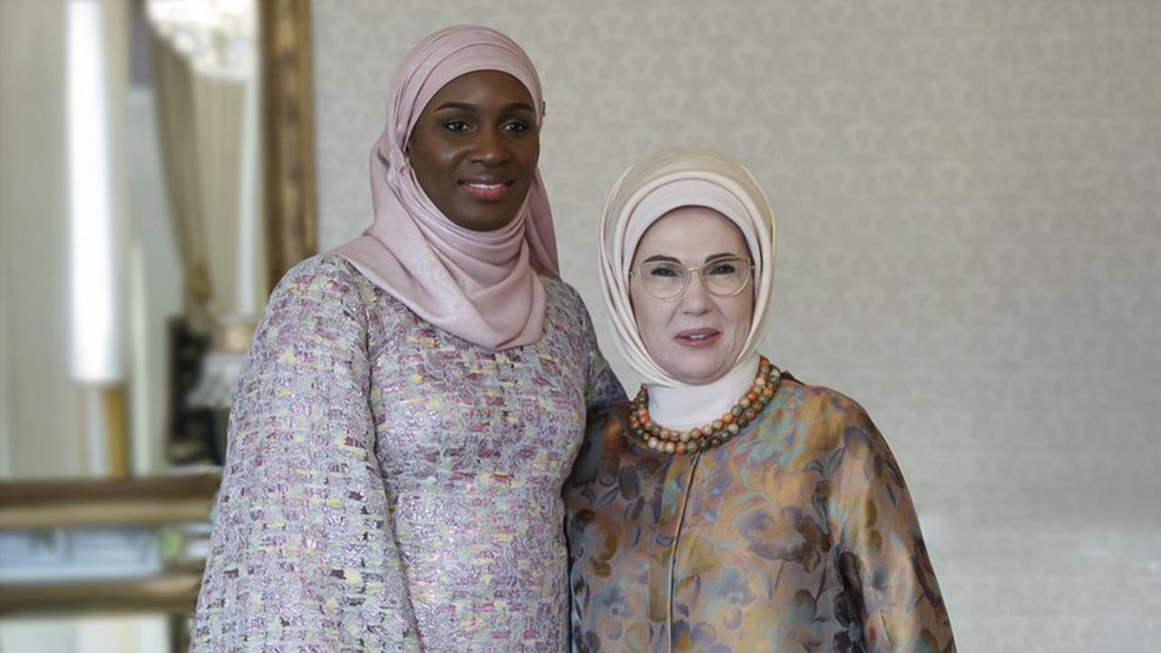 Emine Erdoğan, Senegal Cumhurbaşkanının eşi Faye ile görüştü
