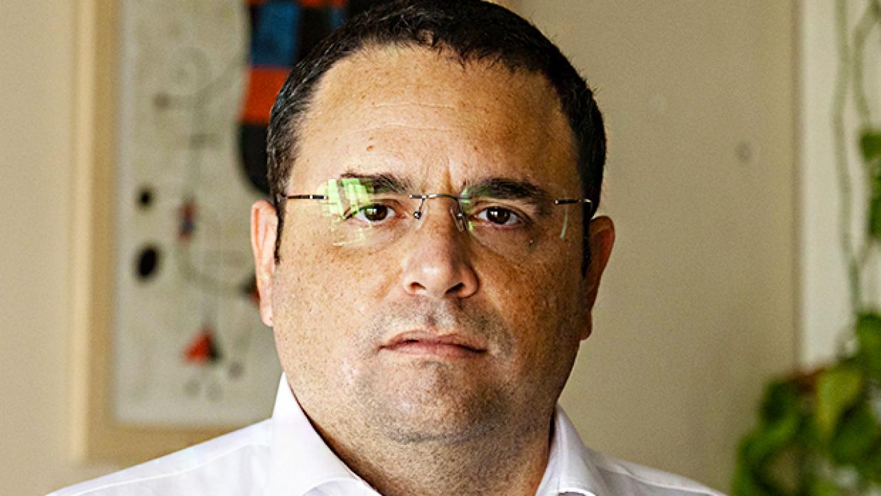 İsrailli avukat: Filistinlilerin gözlerini bağlayıp tecavüz ediyorlar