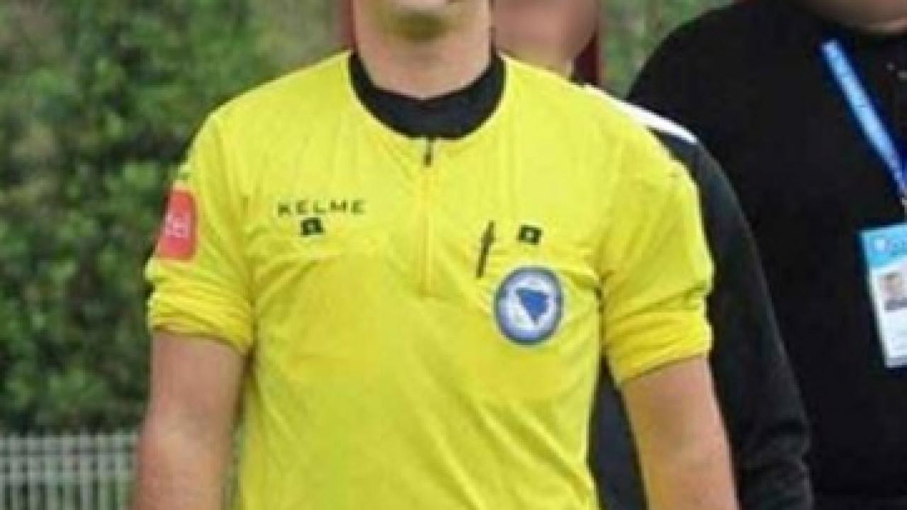 Kafede dehşet! Futbol hakemi önce öldürdü, sonra i…