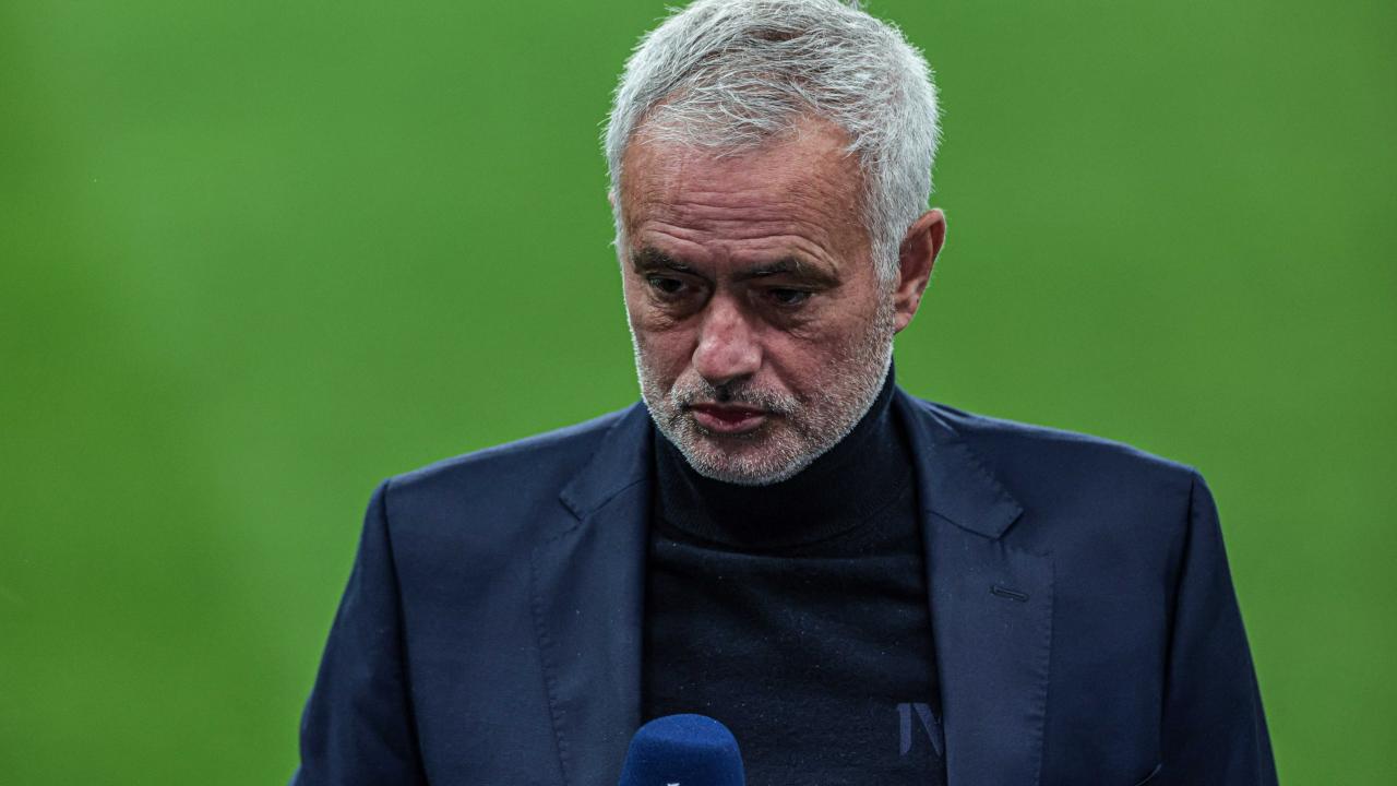 Mourinho 3. Lig takımını 'zar zor' yendi: Maç sonu 'ihanet' açıklaması