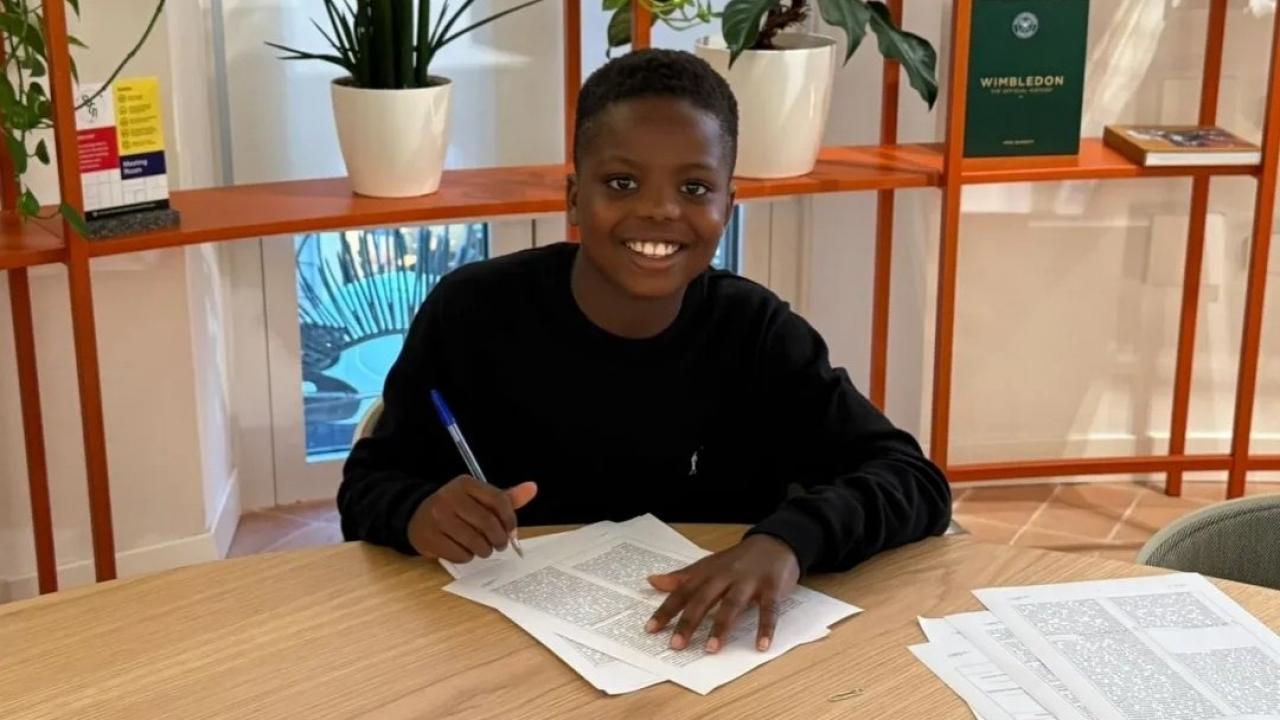 52 maçta 145 gol attı! 11 yaşındaki yıldız adayı dünyaca ünlü markayla sözleşme imzaladı