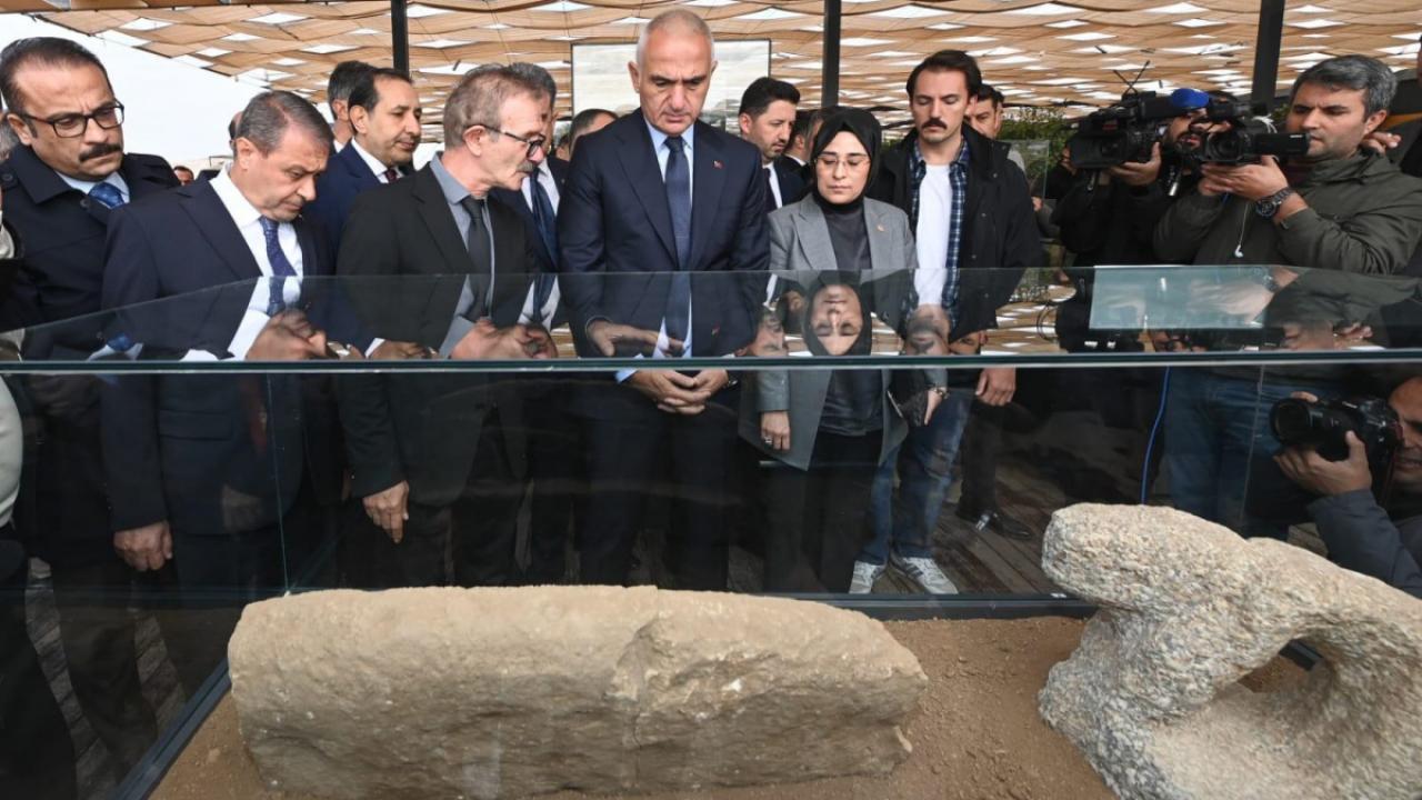 Bakan Ersoy tanıttı: Taş Tepeler’de şaşırtan keşifler! Dönemin sırları açığa çıkıyor