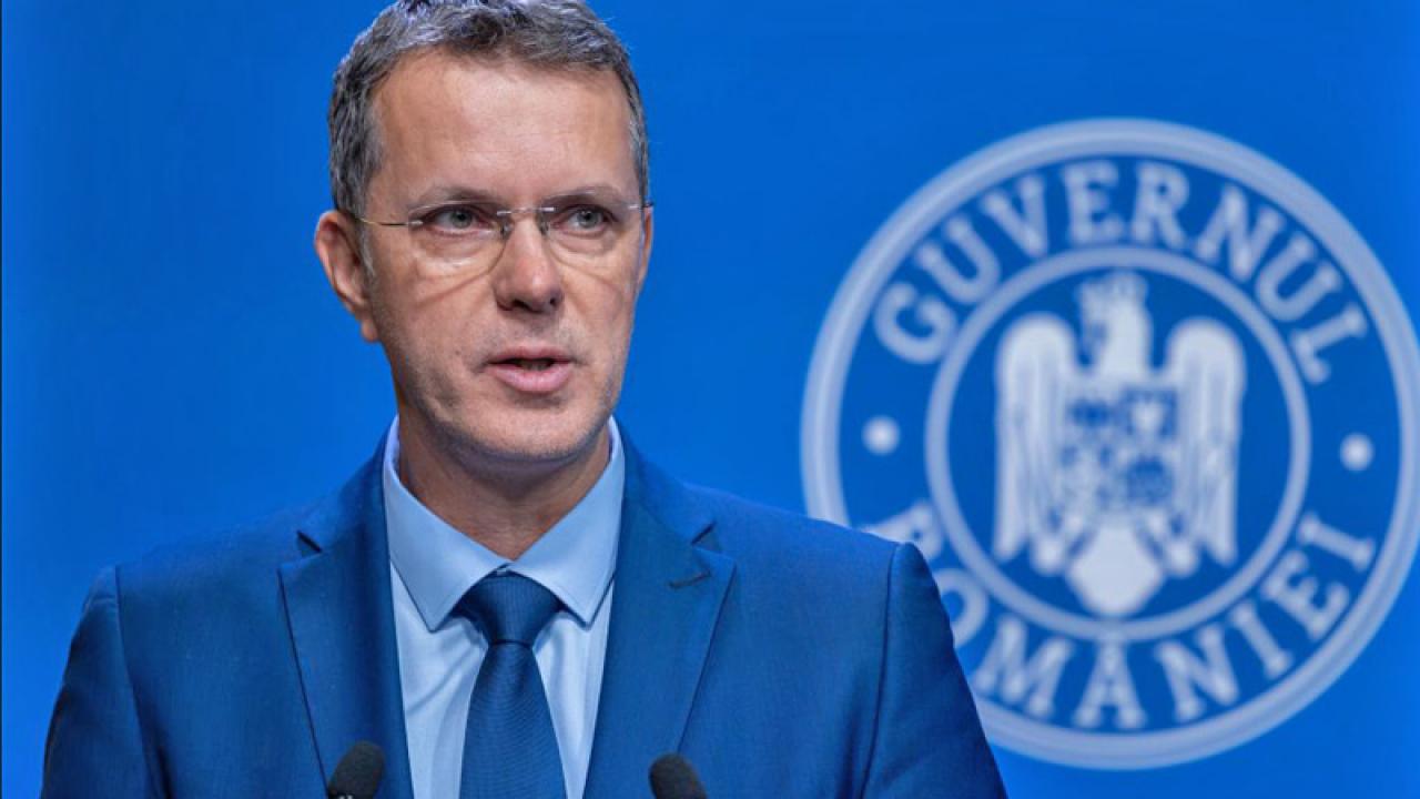 Eğitim bilgileri hakkında yalan söyleyen Romanya S…