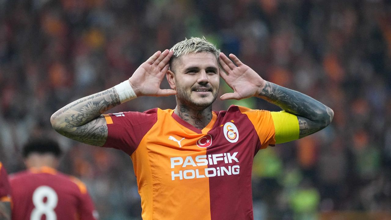 Galatasaray'da derbi öncesi Icardi'ye büyük şok! Borcu çıktı, seyahatleri etkilenebilir