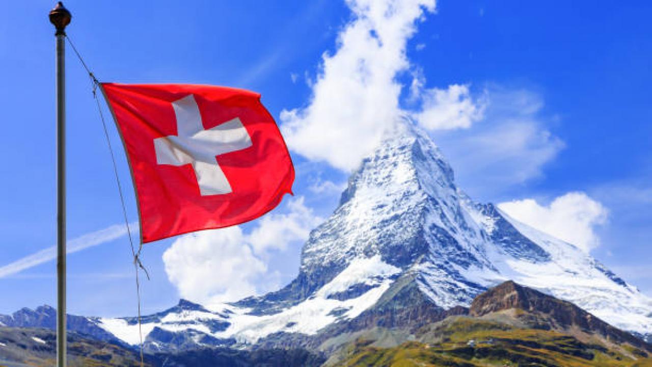 İsviçre  kadınlar için zorunlu askerliği tartışıyor! Referanduma gidiyorlar!