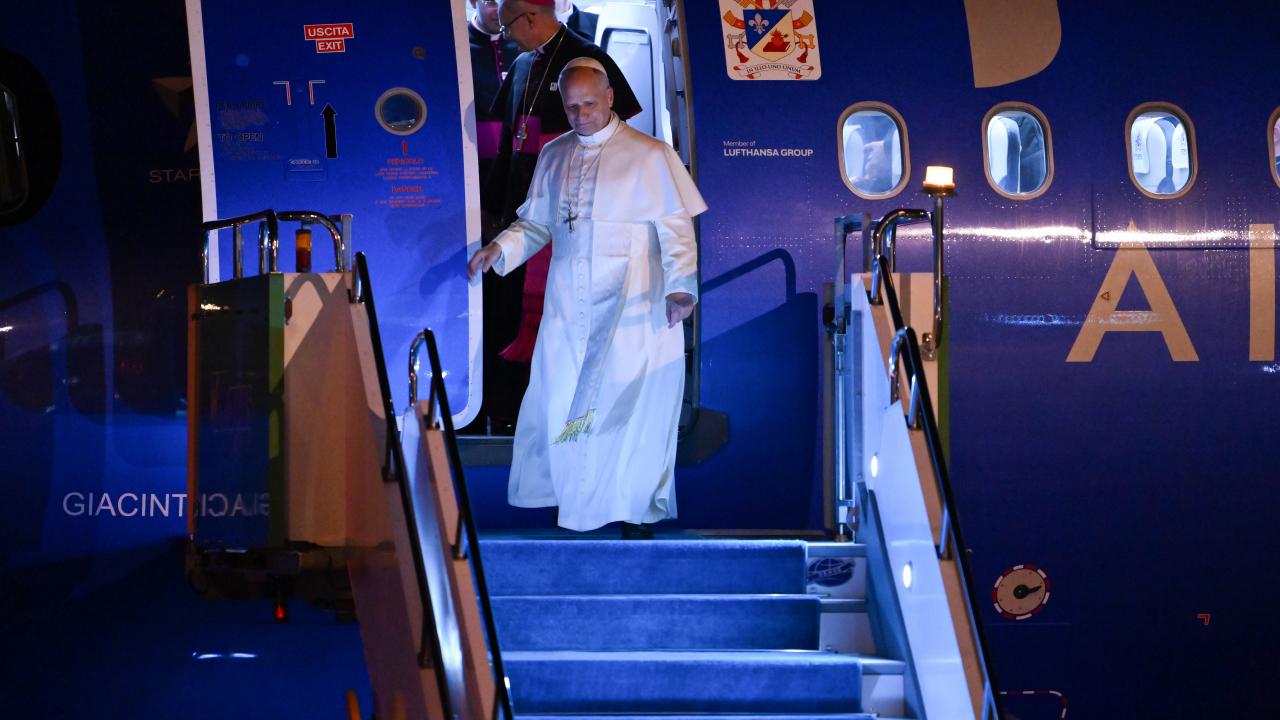 Papa Leo’nun uçağında Türkiye detayı: İnönü Stadı’na kadar uzanıyor