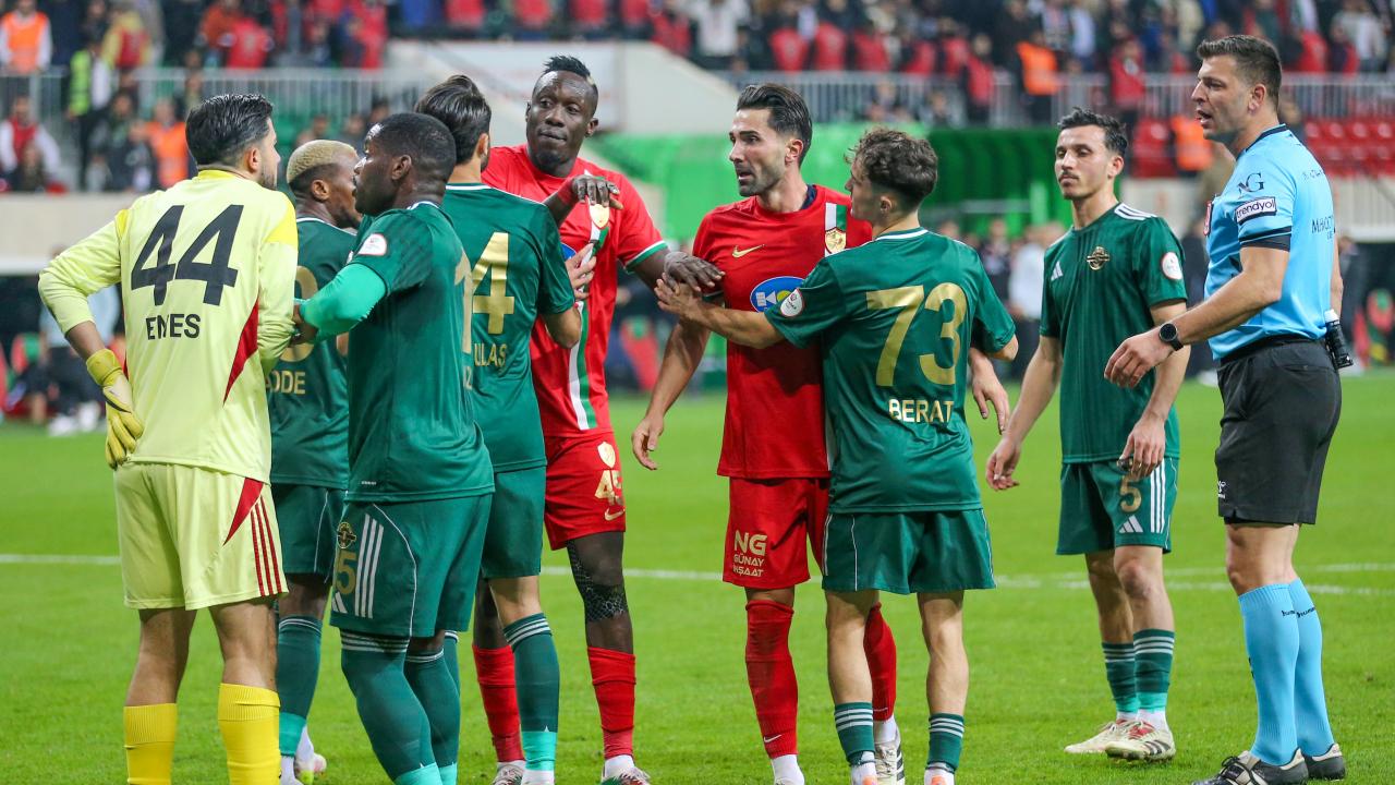 1. Lig’de muhteşem kapışma! Son dakikalarda geri dönüp zirveye ortak oldular