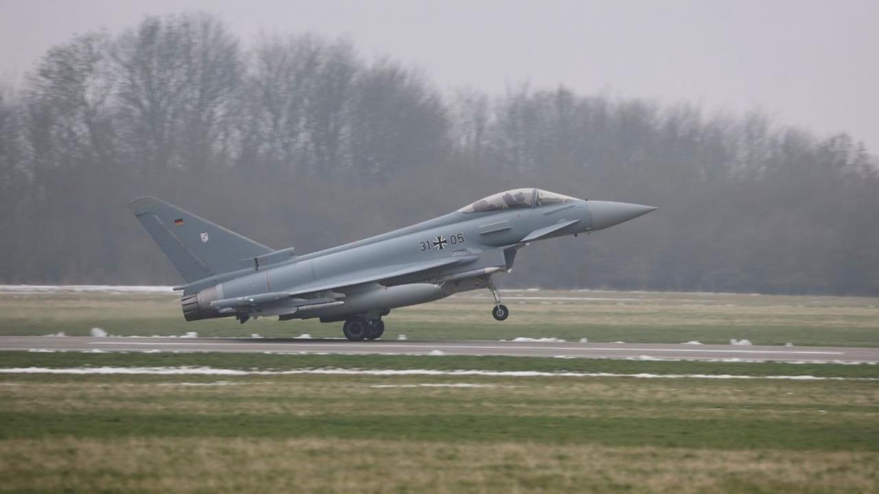 Almanya, Rusya'ya karşı 150 asker ve Eurofighter s…