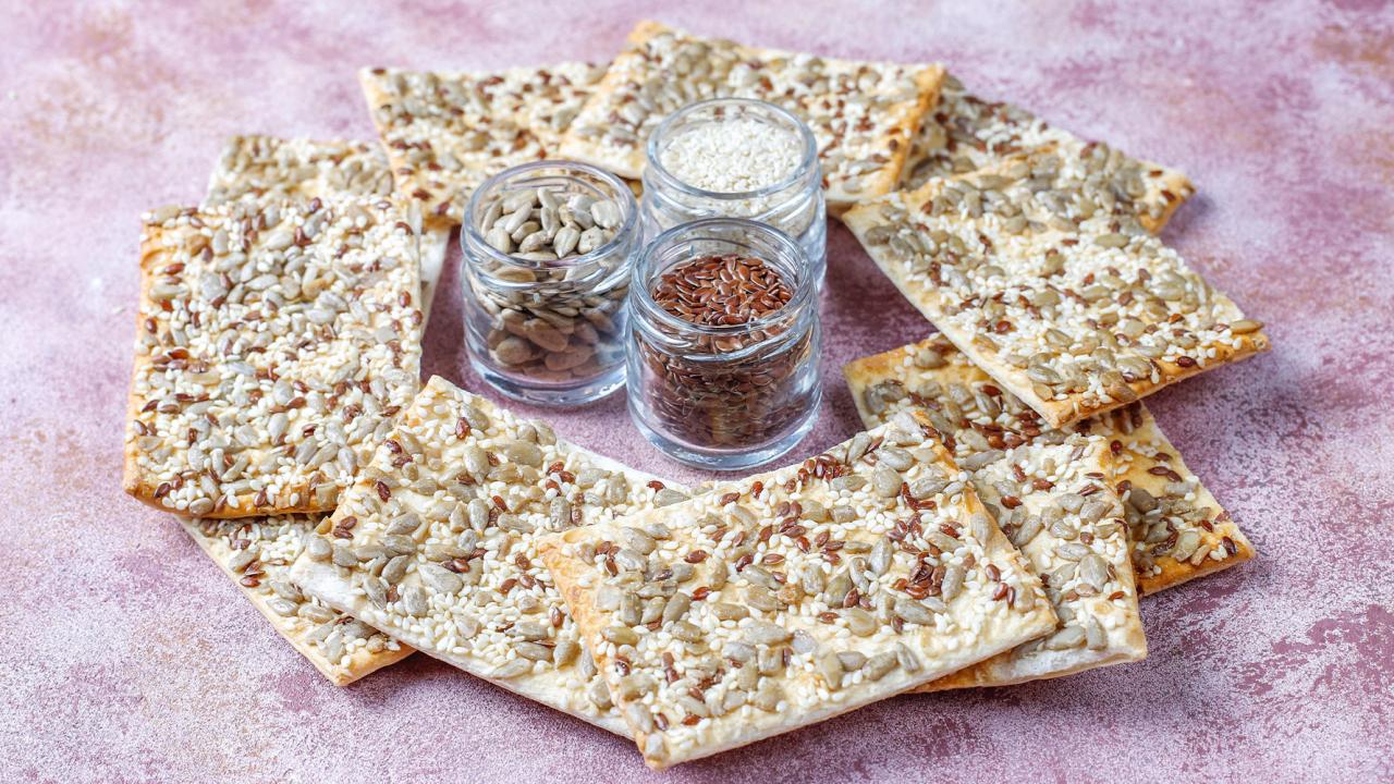 Çıtır Atıştırmalık: Ev Yapımı Kraker ve Galeta