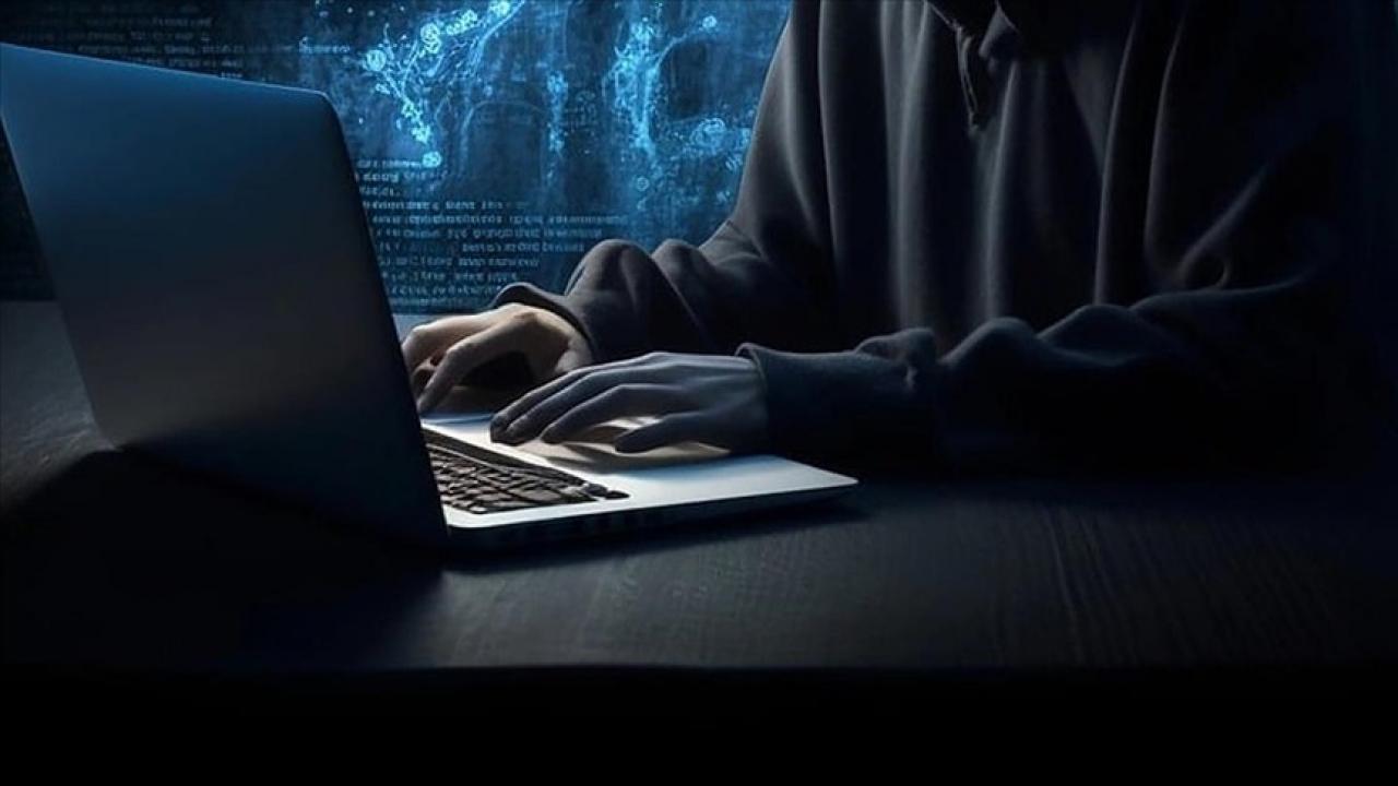 Dolandırıcılardan 'yasa dışı bahis ve müstehcen site' tuzağı