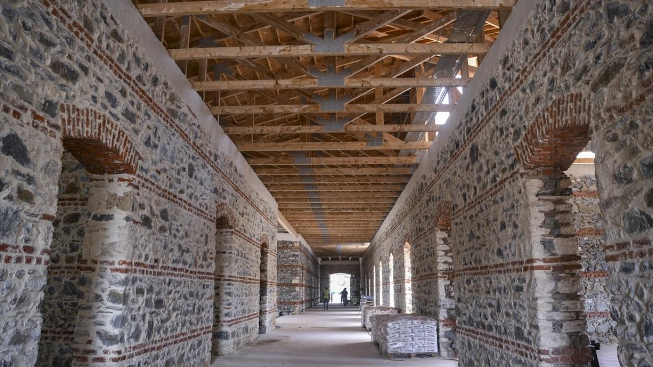 Esenler'deki tarihi tabur binası kütüphane oluyor