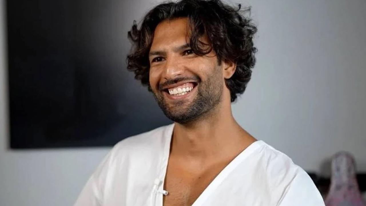 Ev hapsi alan Sertaç Taşdelen aslında kimdir? Faladdin ve Binnaz'ın sahibi...