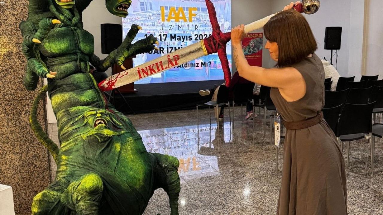 Lütfi Kırdar Sergi Sarayı'ndaki skandal heykelle ilgili harekete geçildi!