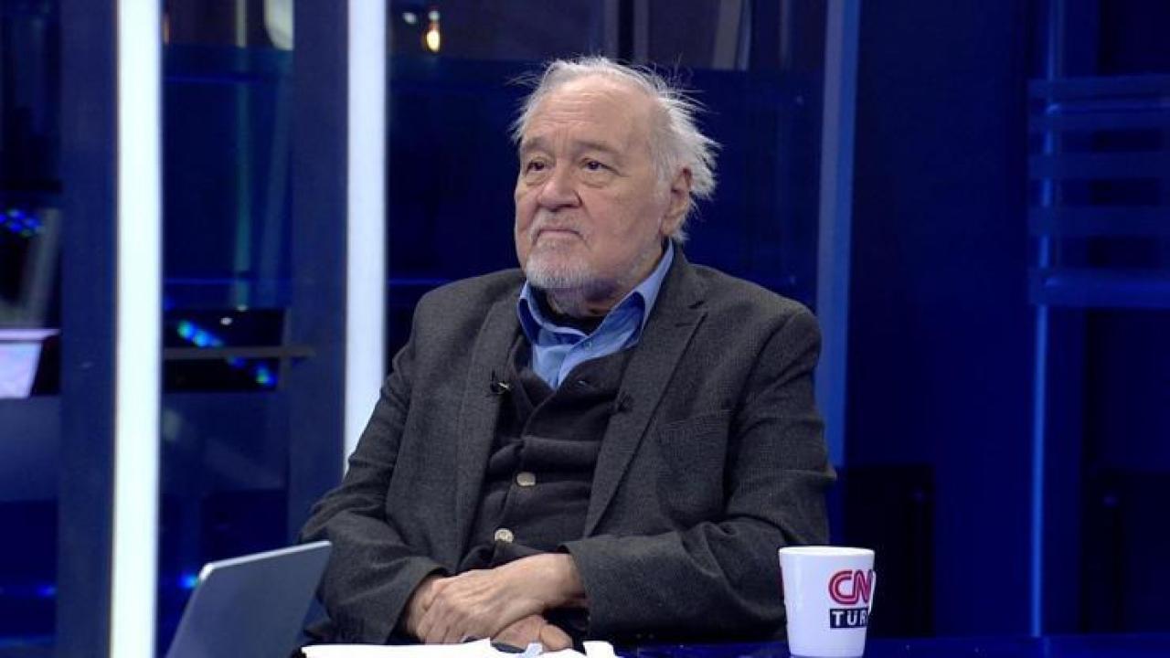 Prof. Dr. İlber Ortaylı: Görgüsüz bir deli! Hizaya gelmesi gerekiyor