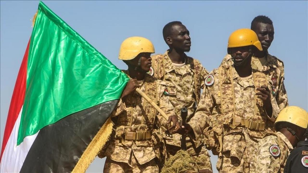 Sudan'da diplomasi çöktü, kılıçlar çekildi! Petrol bölgesindeki kilit kasaba düştü!