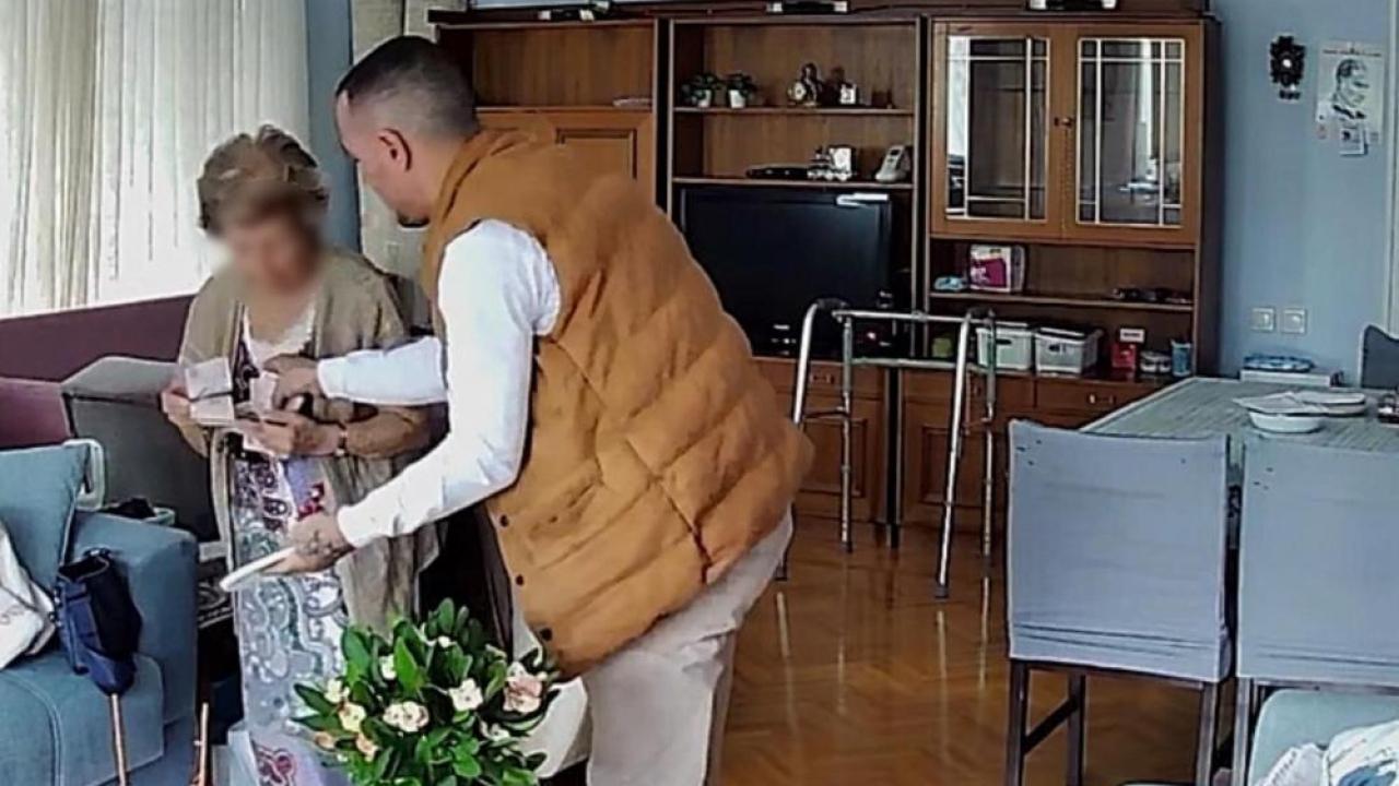 Yaşlı kadınların paralarını çalan sahte yoğurtçu tutuklandı