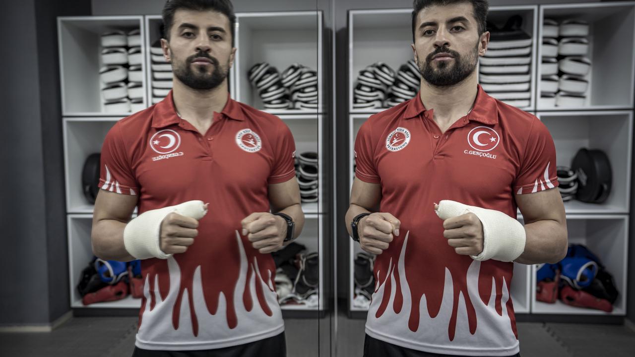 Doktor 'maça çıkma' dedi, kırık parmağıyla finale yükseldi