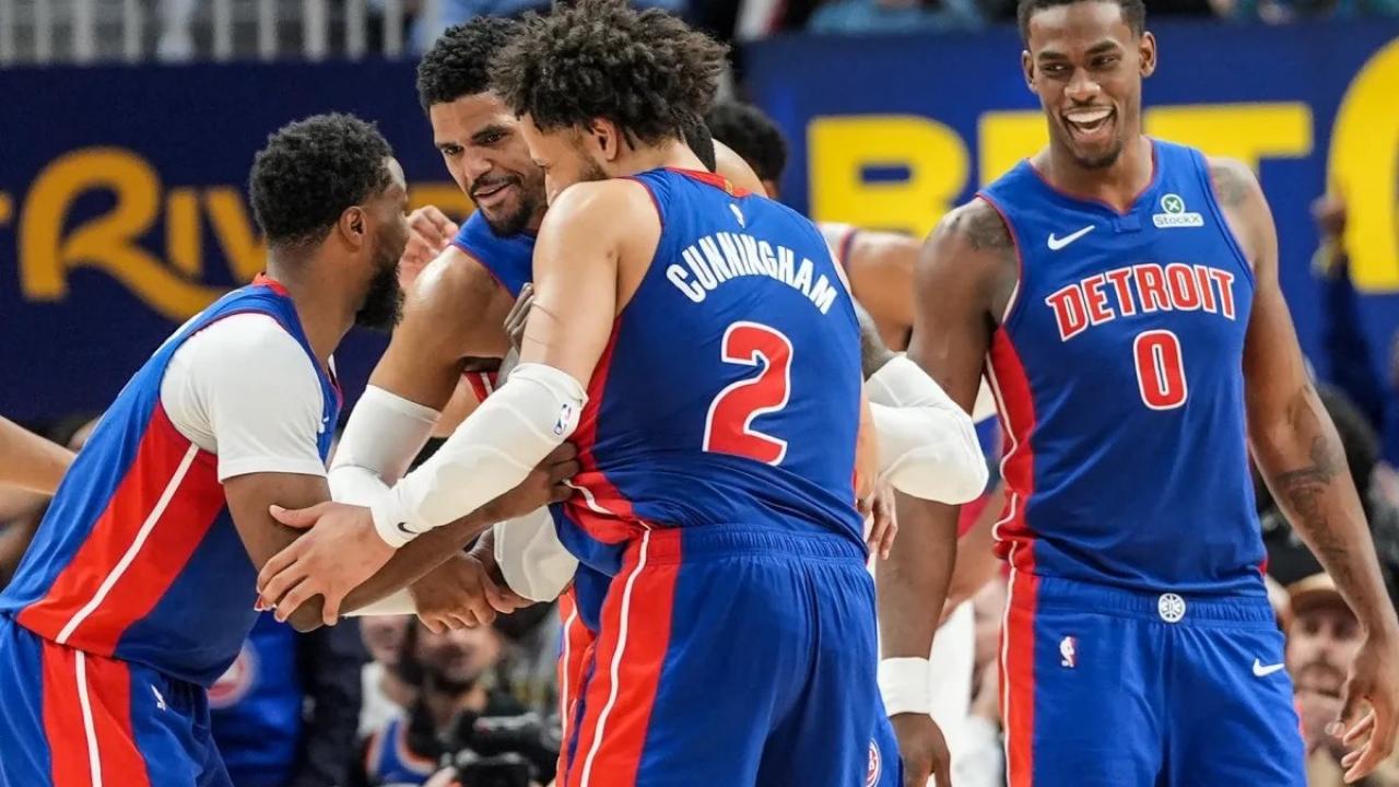 NBA'de Jalen Johnson'ın "triple-double"ı Pistons'ı…