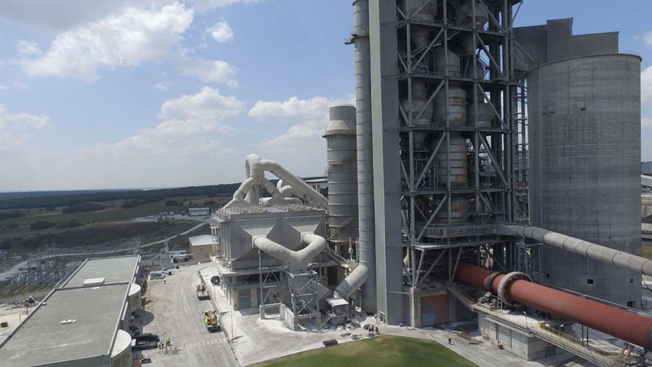 Yunan şirketi Titan, Türk devi Traçim Çimento'yu satın alıyor!