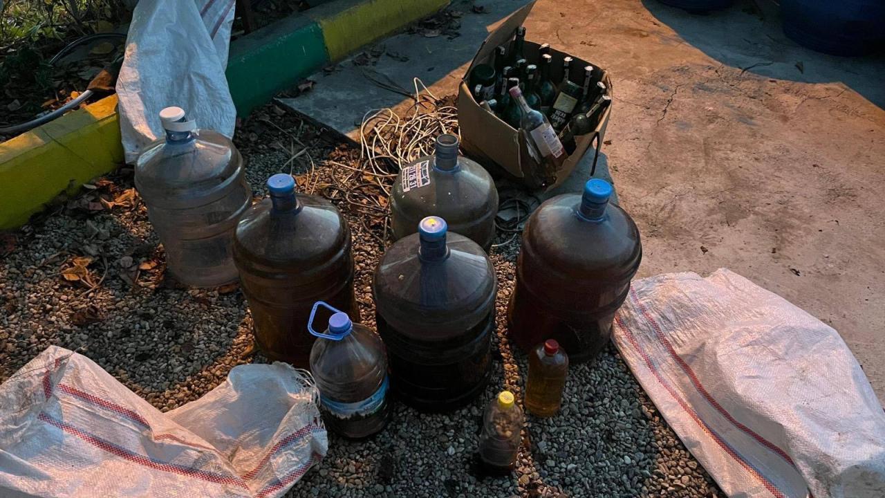 Aydın'da 6 ton sahte alkol ele geçirildi