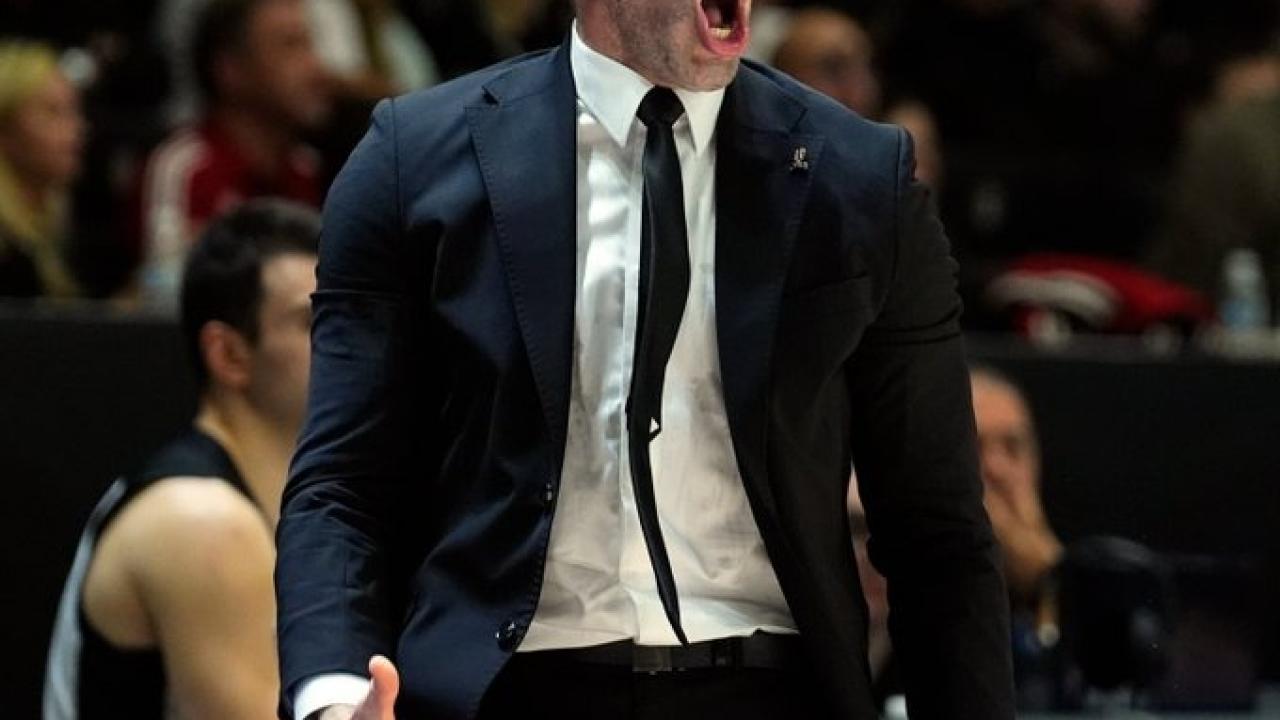 Beşiktaş'ın hocası canlı yayında ifşa etti! 'Şimdi akıllı olan baksın'