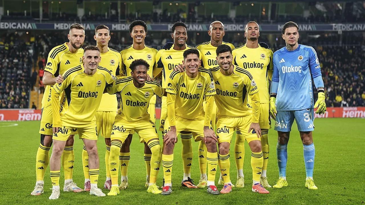 Fenerbahçe'ye kötü haber: Yıldız futbolcu maça devam edemedi