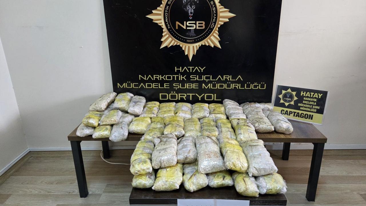 Hatay'da TIR'dan 220 bin adet uyuşturucu ecza ele …