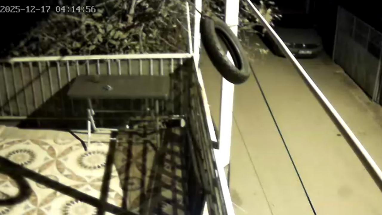 Hatay'daki depremin şiddetini gösteren anlar