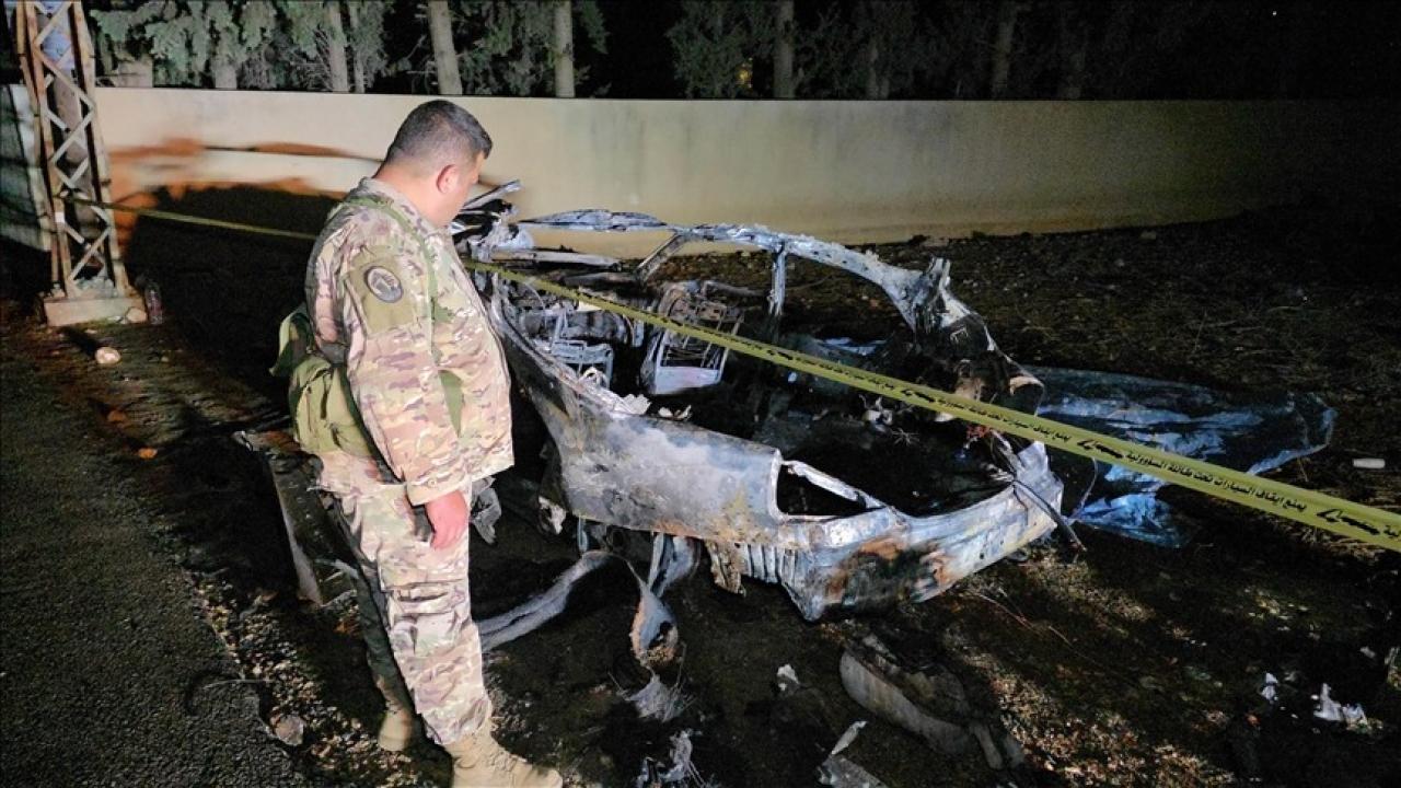 İsrail, ateşkes anlaşmasını yine ihlal etti! Lübnan'da sivil araç bombalandı