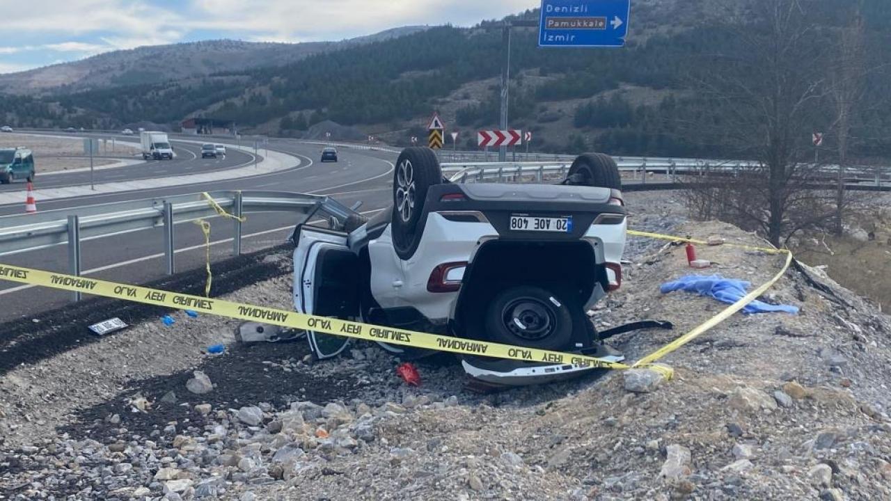 Karşı şerdi geçerek takla atan otomobilde 1 kişi hayatını kaybetti