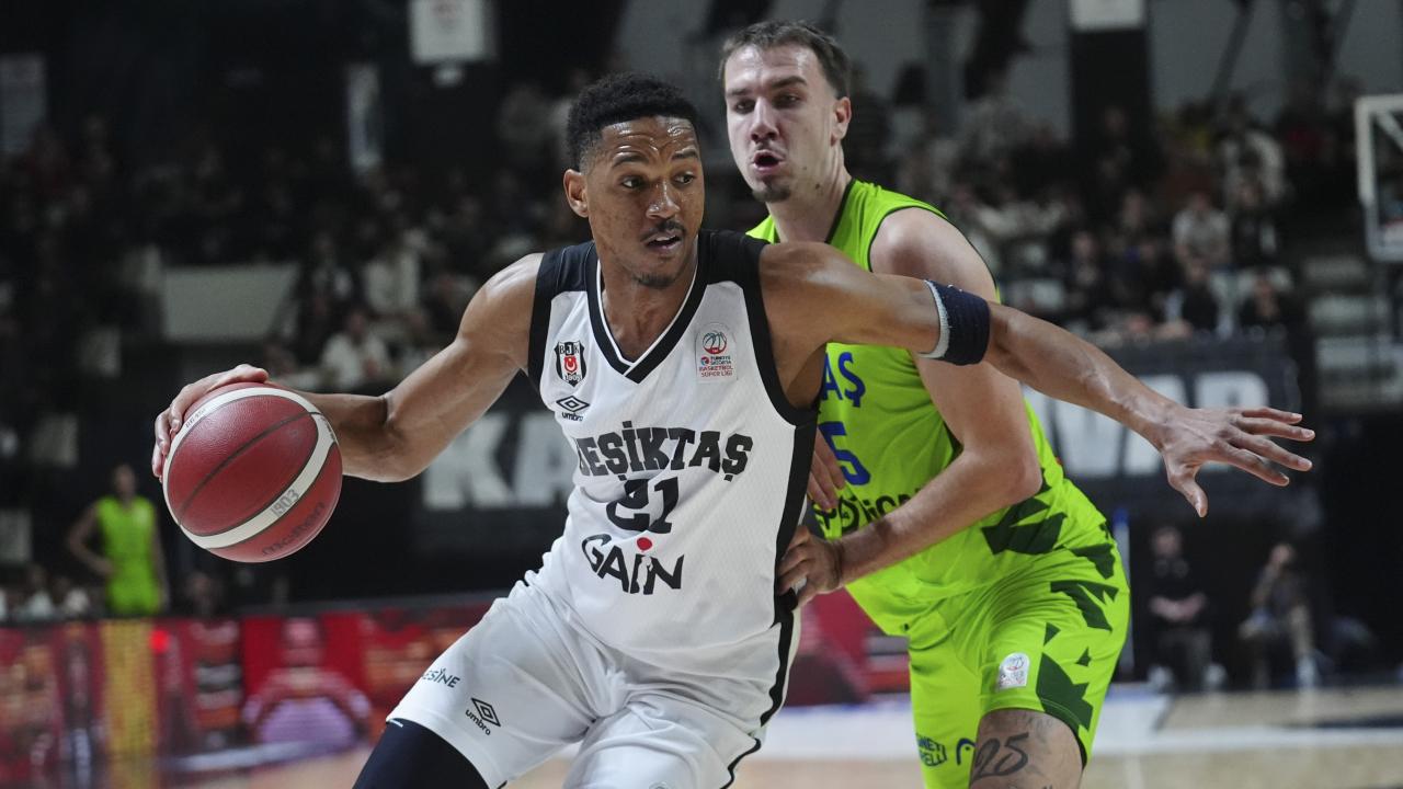 Namağlup lider Beşiktaş! 1 sayı farkla rekor güncelledi