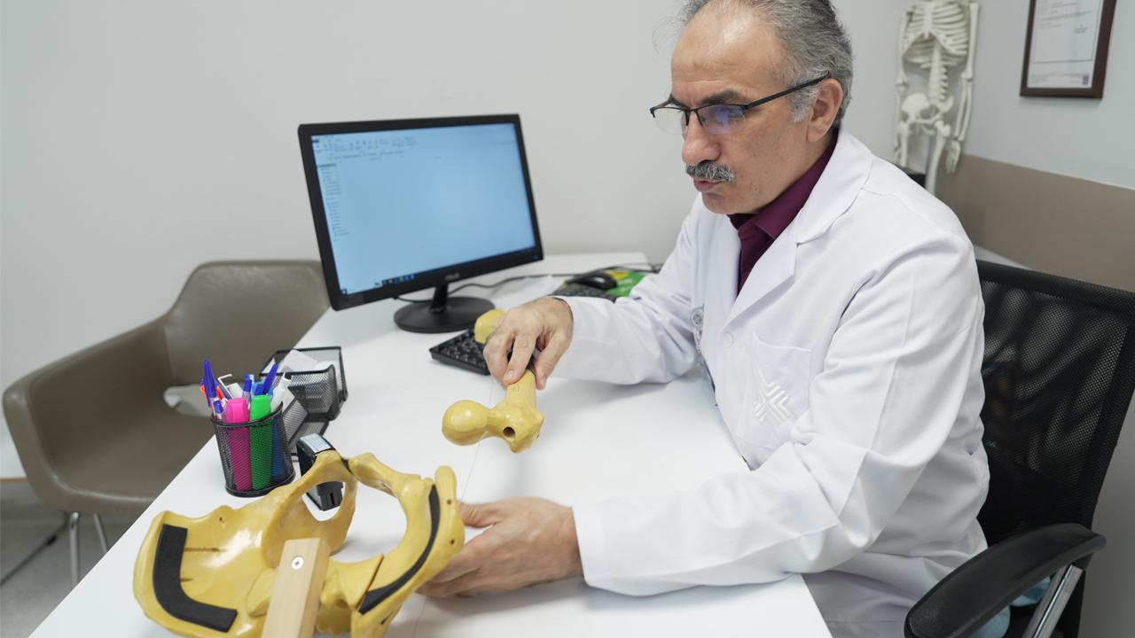 Dikkat: Sakat bırakabilir! 2 yanlış kalça çıkığı riskini artırıyor