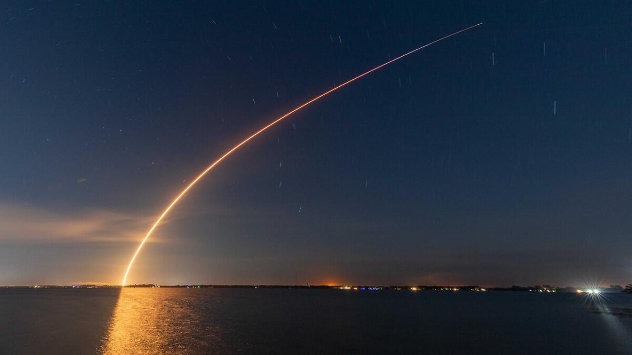 Starlink uydusu yörüngede infilak etti! Atmosferde yanarak kaybolacak