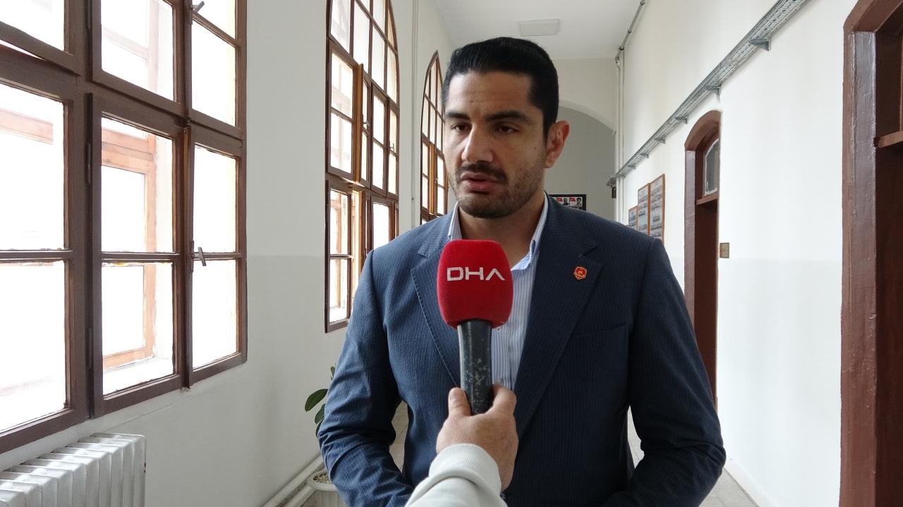 Taha Akgül: 'Buraya faydalı olmaya geldik, takoz olmaya gelmedik'