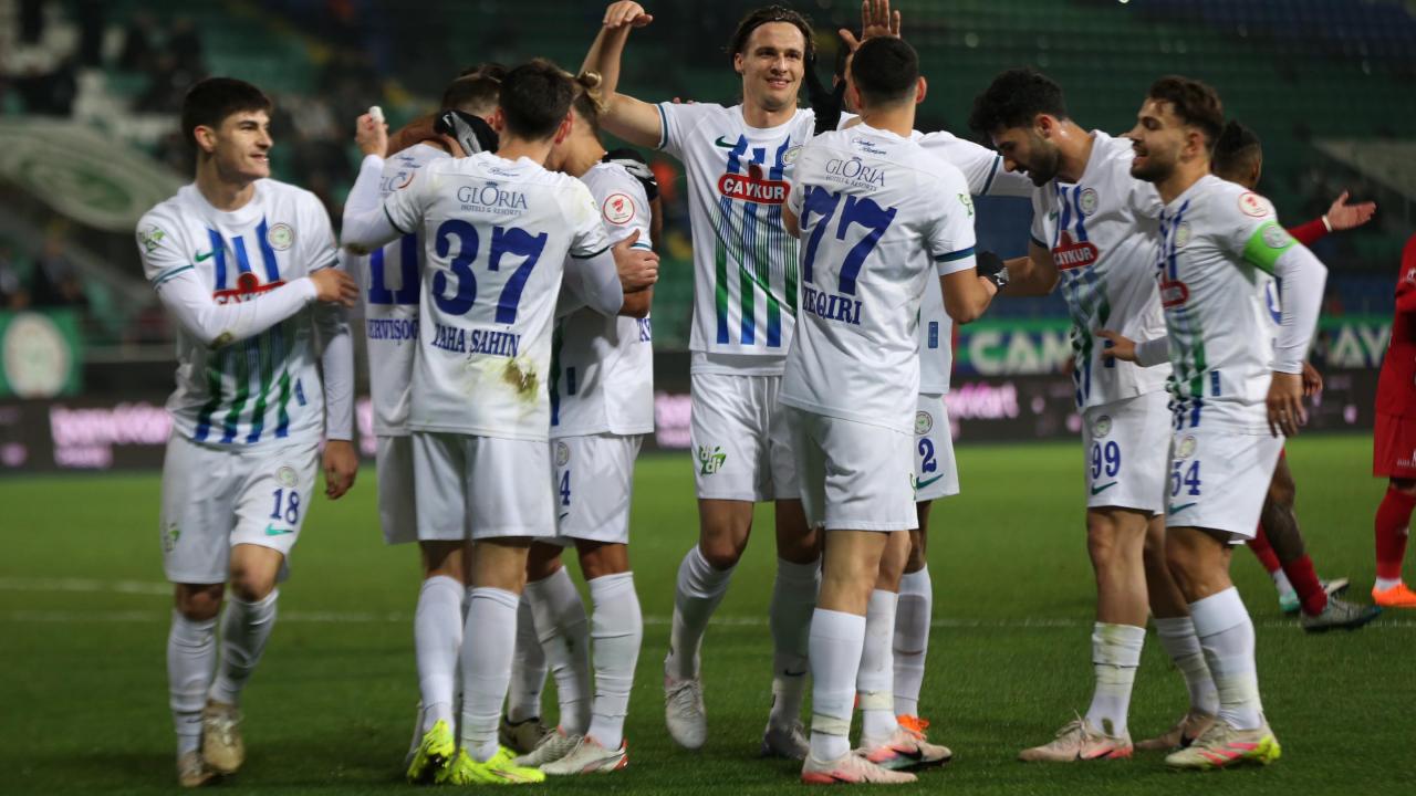 Türkiye Kupası'nda 7 gollü muhteşem maç! Milli oyuncu 4 golle yıldızlaştı