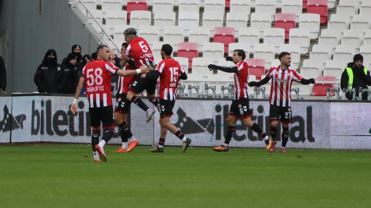 7 dakikada 2 gol! Yiğidolar 3 maç sonra nefes aldı