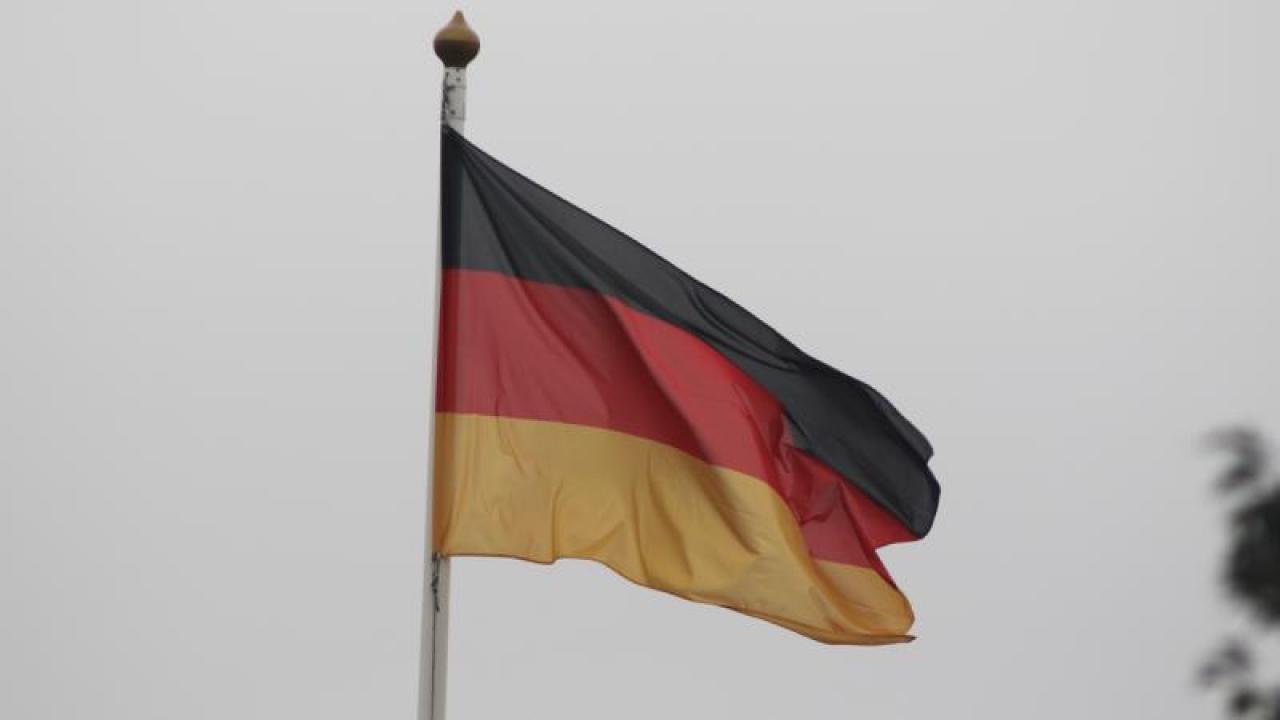 Askeri okulda Nazi propagandası! O Alman komutanın görevine son verildi!