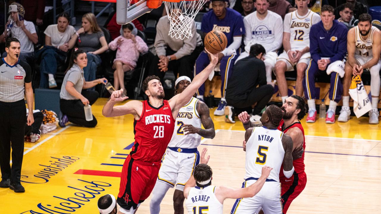 Alperen Şengün double double yaptı! Houston, Doncic ve LeBron'lu Lakers'a patladı