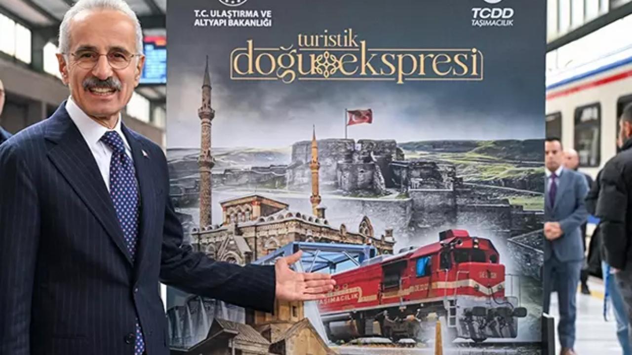 Bakan Uraloğlu, Turistik Doğu Ekspresi'nin yeni sezondaki ilk seferini uğurladı