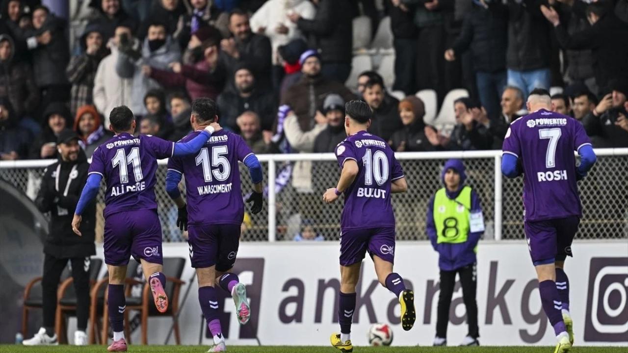 Başkent'te 4 gollü maç! Keçiörengücü, Ümraniyespor'u ateşe attı