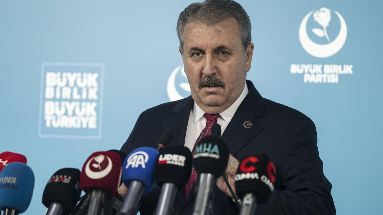 Destici: 'Asgari ücret bir lütuf, yardım değildir'