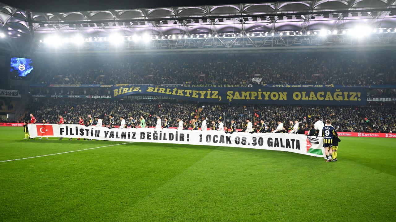 Fenerbahçe ve Beşiktaş'tan Filistin için Galata Köprüsü çağrısı!