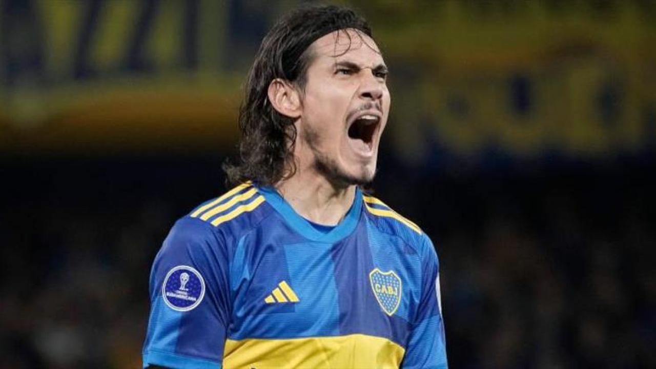 Futbol tarihine adını altın harflerle yazdırdı! Efsane forvet emekli oldu