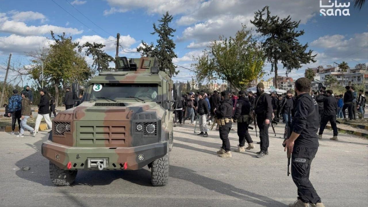 Lazkiye'de hükümet karşıtı eylem! 1'i güvenlik görevlisi 3 can kaybı