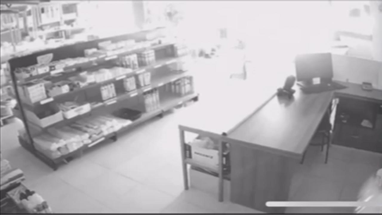 10 yıldır görmediği oğlunun borcu yüzünden bombalı…