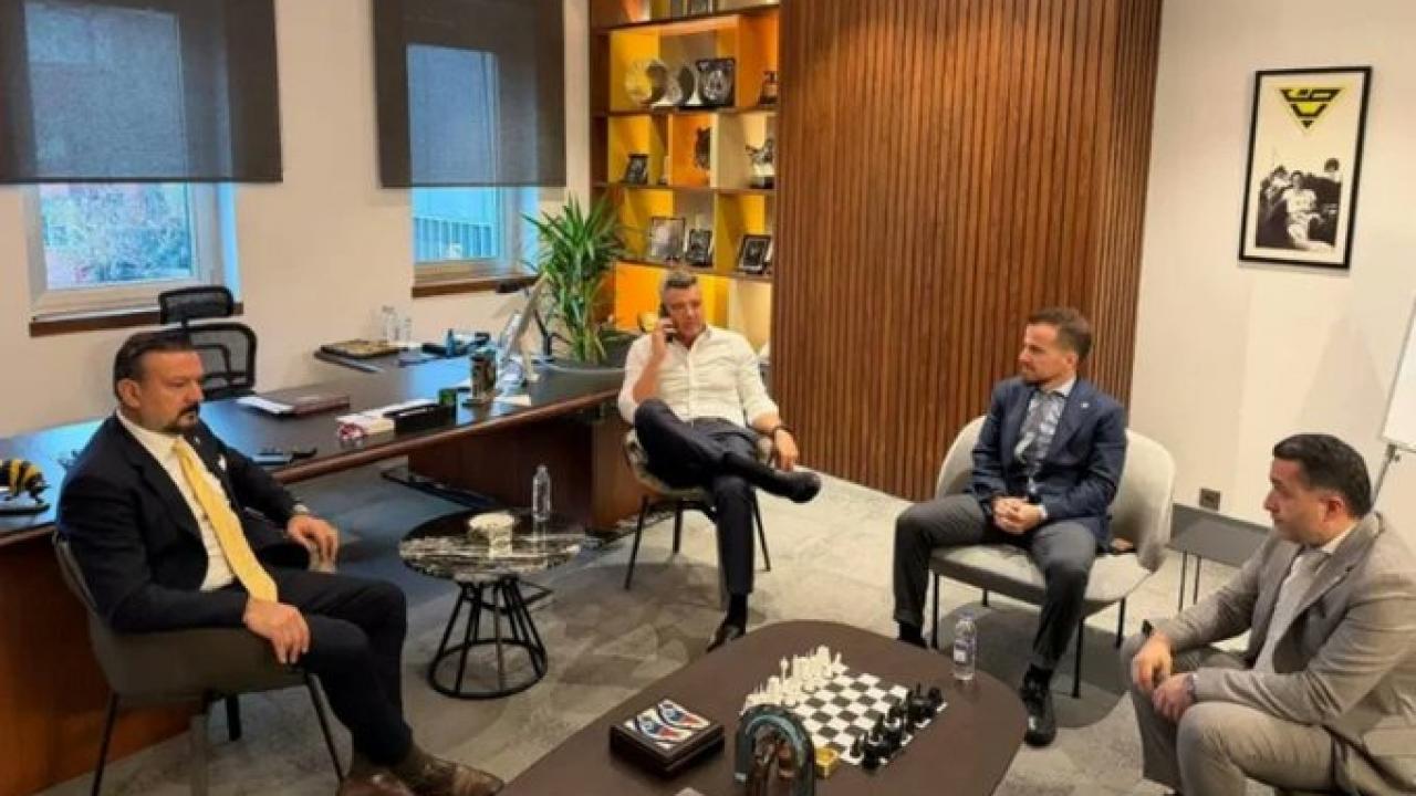 Sadettin Saran kulüp binasına geldi! İşte İlk fotoğrafı