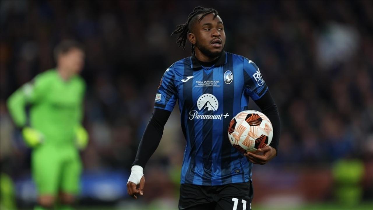 Tam da 'Galatasaray' derken: Lookman sağ gösterip sol vurdu